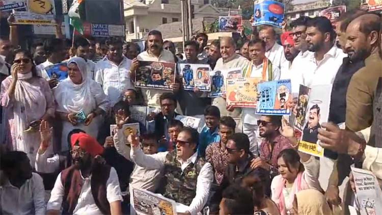 कांग्रेस का सरकार के खिलाफ हल्ला बाेल प्रदर्शन कांग्रेस का सरकार के खिलाफ हल्ला बाेल प्रदर्शन