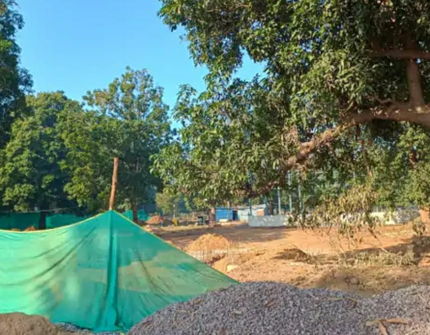 इकबाल मेनन द्वारा बनाई जा रही राईस मिल इकबाल मेनन द्वारा बनाई जा रही राईस मिल