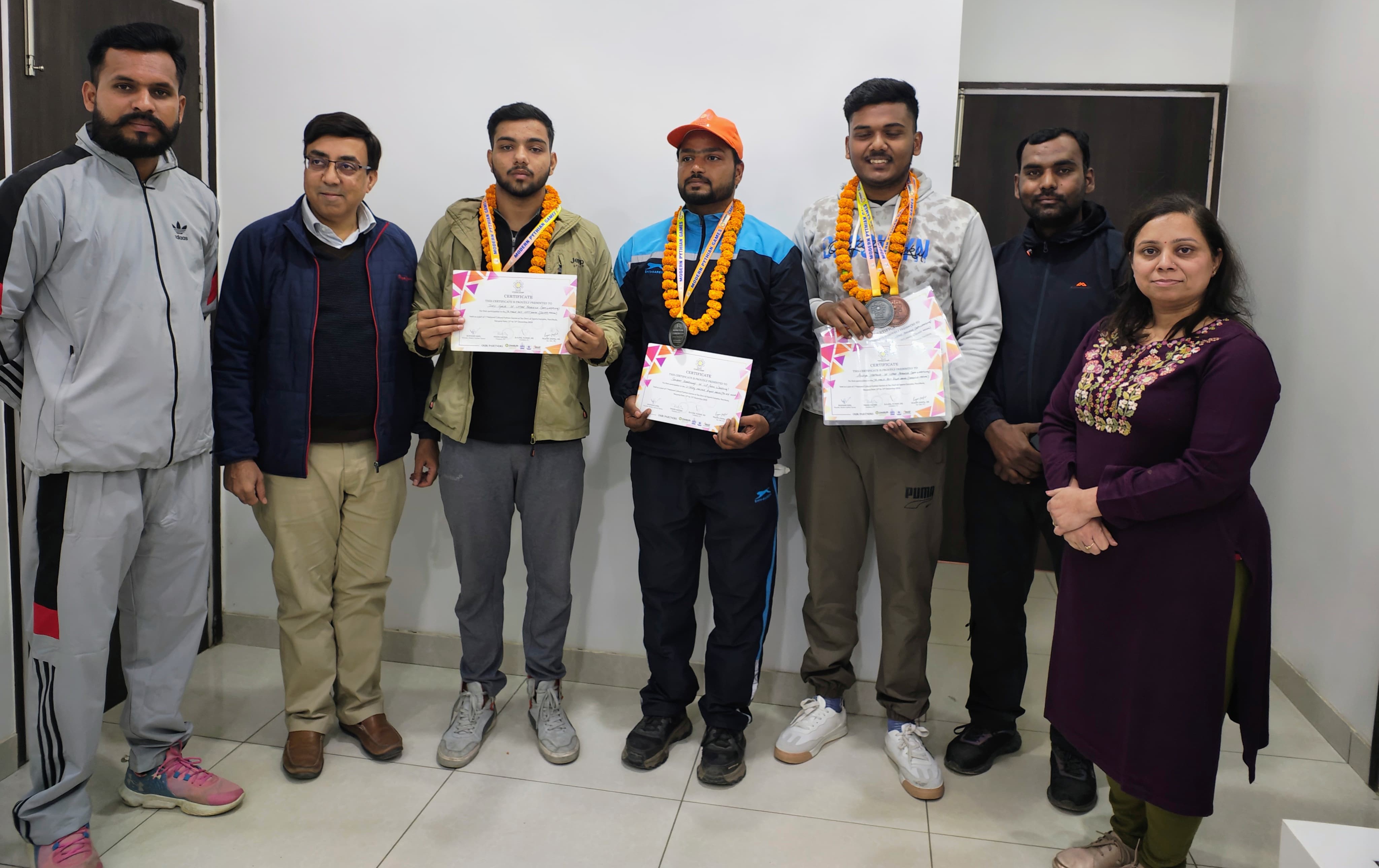 राष्ट्रीय पाइथियन गेम्स विजेता खिलाड़ियों का मुरादाबाद पहुंचने पर स्वागत अभिनंदन राष्ट्रीय पाइथियन गेम्स विजेता खिलाड़ियों का मुरादाबाद पहुंचने पर स्वागत अभिनंदन