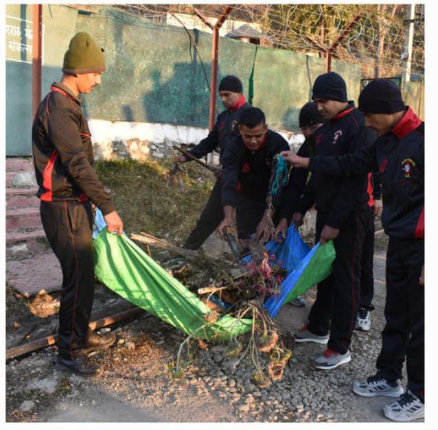 स्वच्छ भारत अभियान चलाया, साफ़-सफाई और स्वास्थ्य के प्रति किया जागरूक स्वच्छ भारत अभियान चलाया, साफ़-सफाई और स्वास्थ्य के प्रति किया जागरूक