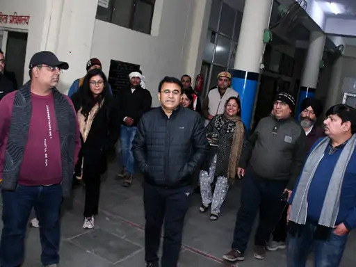 Palwal: The Deputy Commissioner visited the night shelters late at night and took stock of the arrangements, 27 pilgrims took shelter Palwal: The Deputy Commissioner visited the night shelters late at night and took stock of the arrangements, 27 pilgrims took shelter