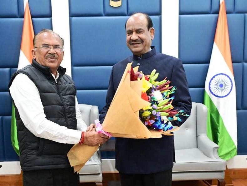 देवनानी की लोकसभा अध्यक्ष से मुलाकात देवनानी की लोकसभा अध्यक्ष से मुलाकात