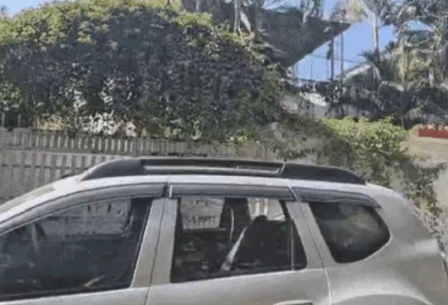 पूर्व आरक्षक के घर लोकायुक्त का छापा पूर्व आरक्षक के घर लोकायुक्त का छापा