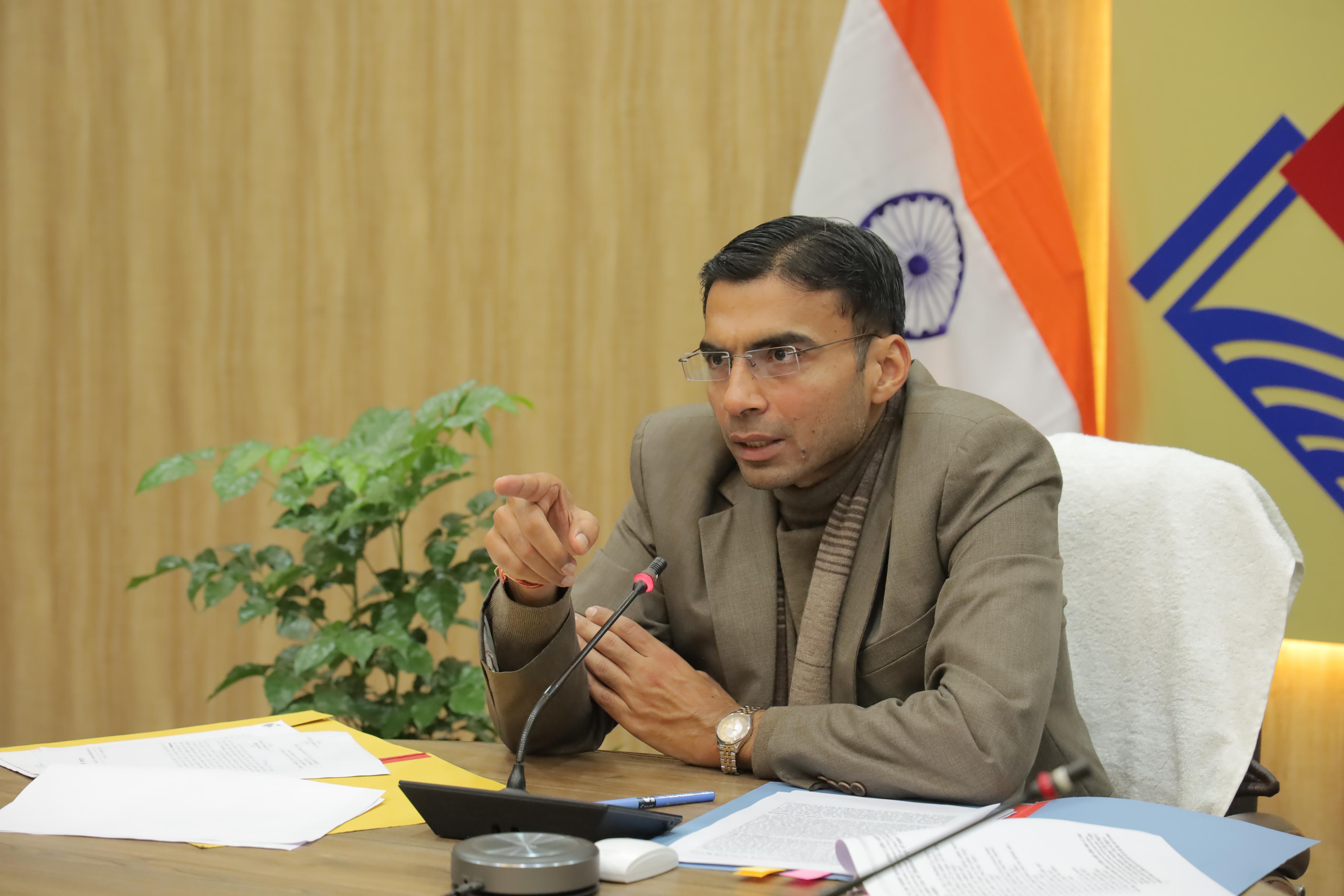 जिलाधिकारी सविन बंसल जिलाधिकारी सविन बंसल