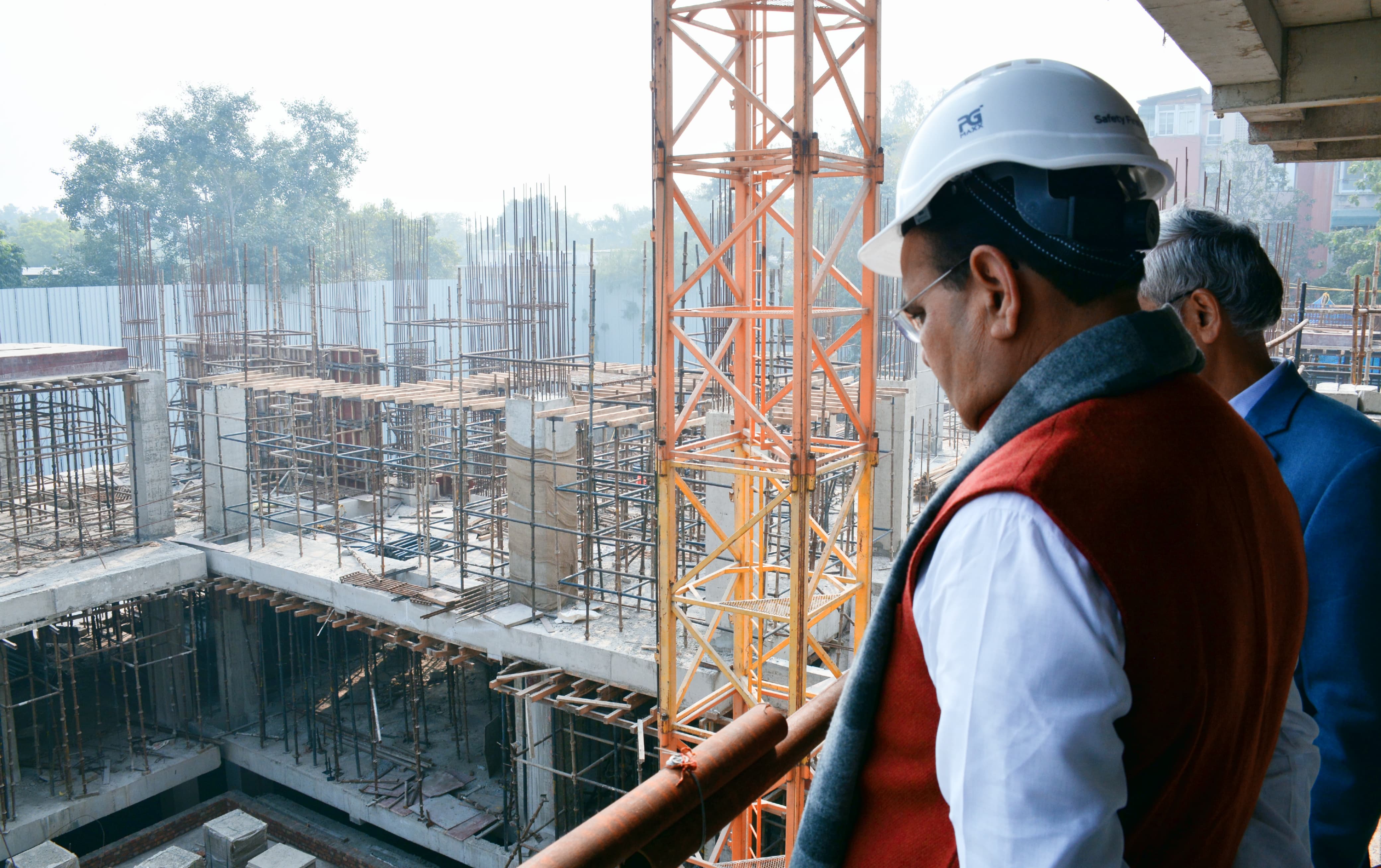 मुख्यमंत्री भजनलाल शर्मा दिल्ली स्थित बीकानेर हाउस, उदयपुर हाउस और पुनर्निर्माणाधीन राजस्थान हाउस का अवलोकन क मुख्यमंत्री भजनलाल शर्मा दिल्ली स्थित बीकानेर हाउस, उदयपुर हाउस और पुनर्निर्माणाधीन राजस्थान हाउस का अवलोकन क