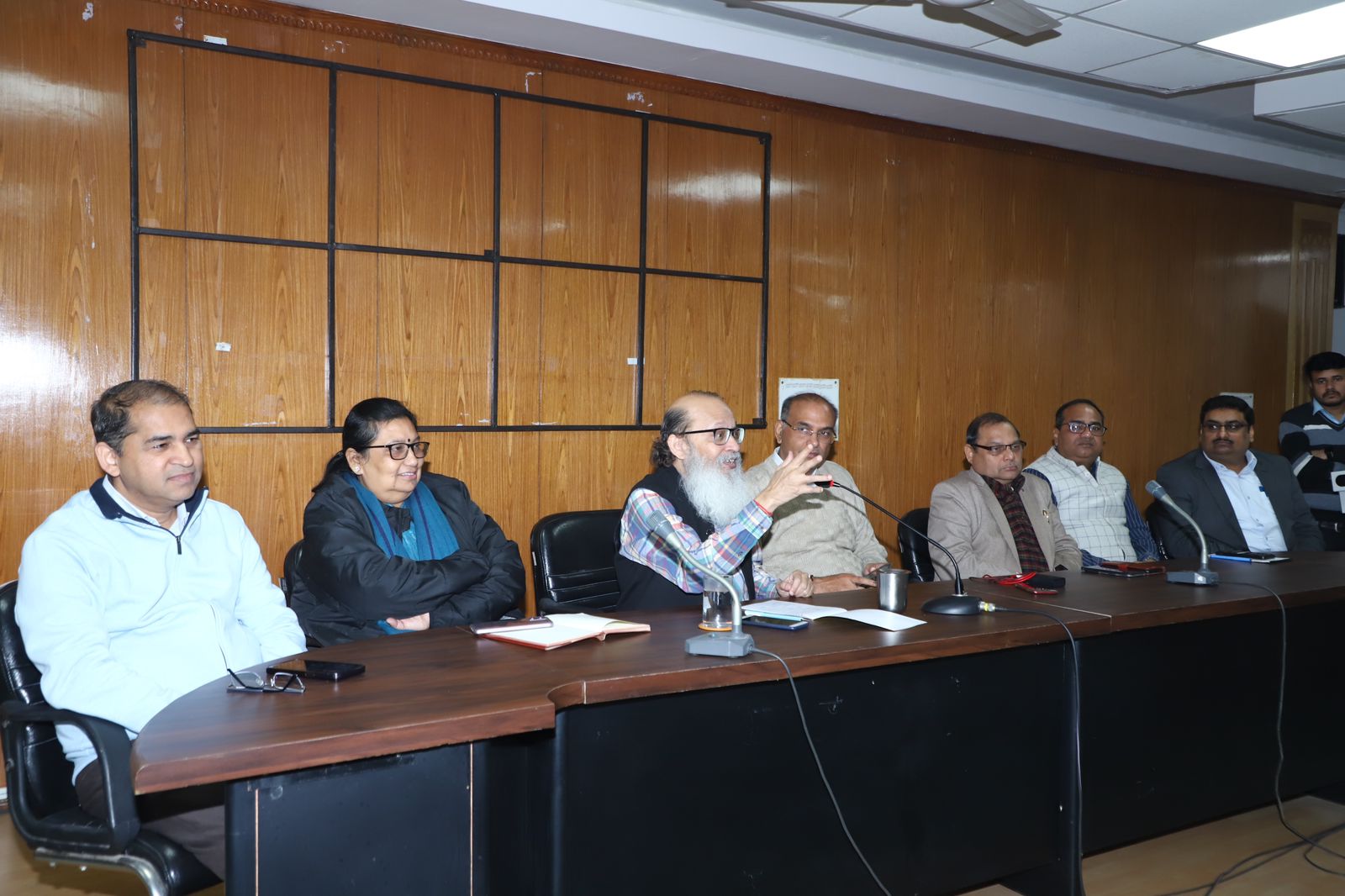 सेंटर फॉर वेल बीइंग से अवसाद ग्र्रस्त छात्रों को मिलेगा लाभ: कुलपति सेंटर फॉर वेल बीइंग से अवसाद ग्र्रस्त छात्रों को मिलेगा लाभ: कुलपति