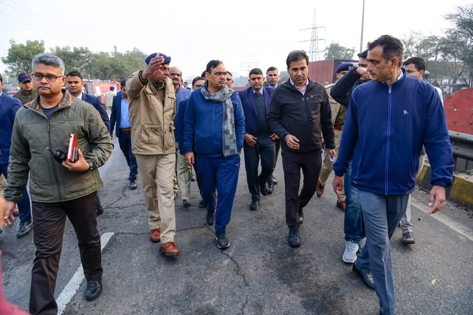 भांकरोटा में टैंकर हादसा मामला: मुख्यमंत्री ने की आर्थिक सहायता राशि की घोषणा भांकरोटा में टैंकर हादसा मामला: मुख्यमंत्री ने की आर्थिक सहायता राशि की घोषणा