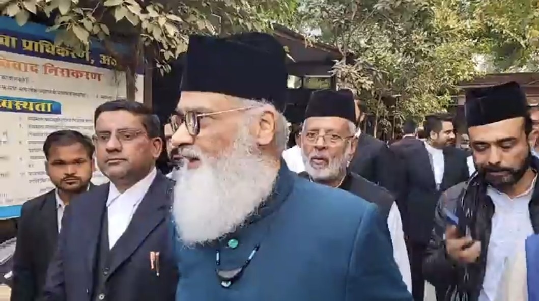 अजमेर दरगाह में मंदिर वाद पर सिविल कोर्ट 24 जनवरी 25 को फिर करेगा सुनवाई अजमेर दरगाह में मंदिर वाद पर सिविल कोर्ट 24 जनवरी 25 को फिर करेगा सुनवाई