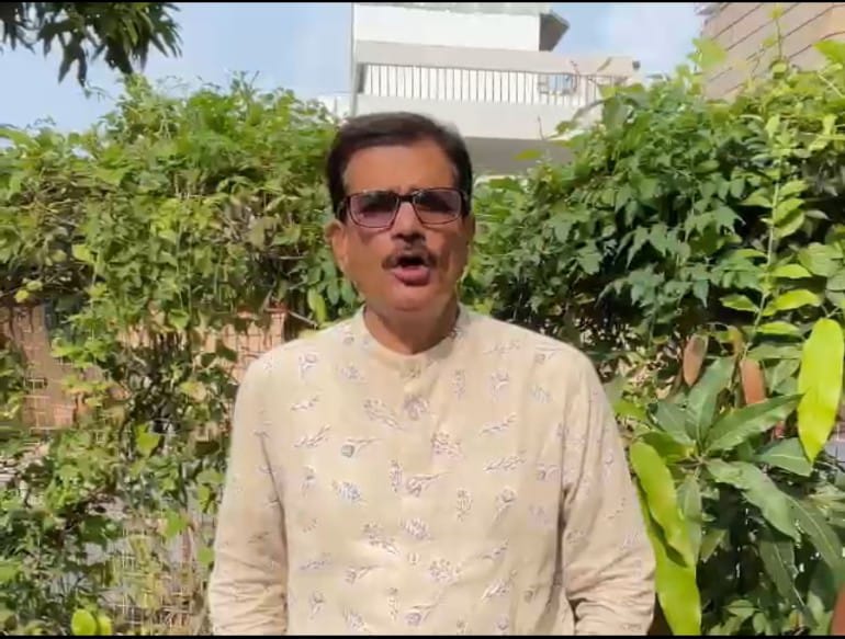मौसम की जानकारी देते मौसम वैज्ञानिक डॉ. एस एन सुनील पाण्डेय मौसम की जानकारी देते मौसम वैज्ञानिक डॉ. एस एन सुनील पाण्डेय