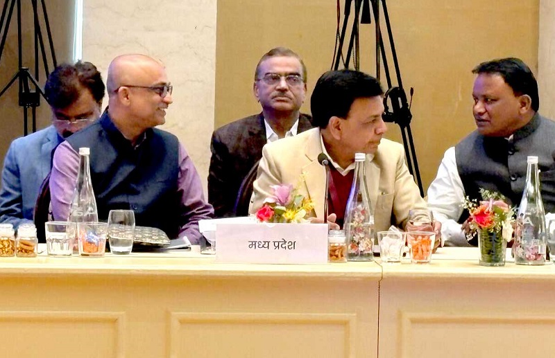 जीएसटी काउंसिल की 55वीं बैठक में शामिल हुए मप्र के उप मुख्यमंत्री देवड़ा जीएसटी काउंसिल की 55वीं बैठक में शामिल हुए मप्र के उप मुख्यमंत्री देवड़ा