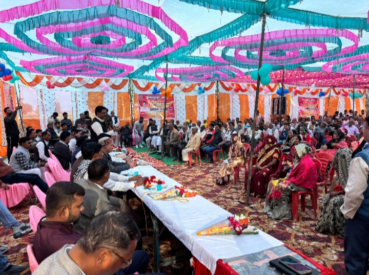 कन्नौज: भुन्ना में जन सम्वाद कैम्प आयोजित कन्नौज: भुन्ना में जन सम्वाद कैम्प आयोजित