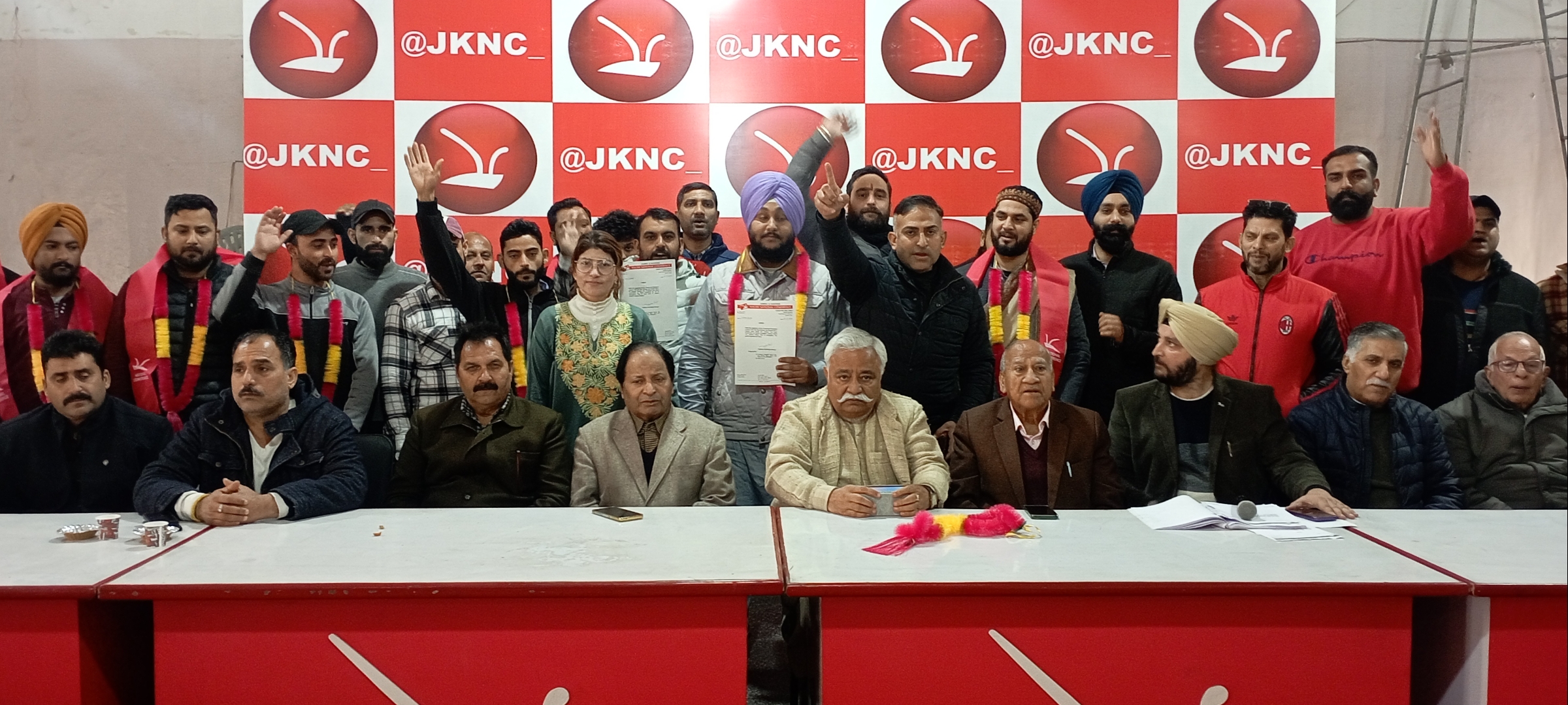 नए सदस्य जम्मू-कश्मीर नेशनल कॉन्फ्रेंस में शामिल हुए नए सदस्य जम्मू-कश्मीर नेशनल कॉन्फ्रेंस में शामिल हुए