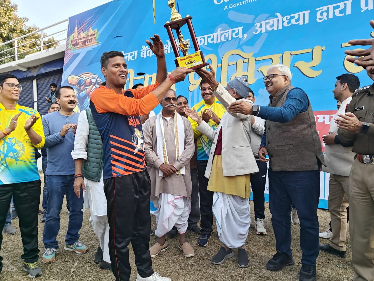 श्रीराम प्रीमियर क्रिकेट लीग में तीर्थ क्षेत्र की टीम विजयी हुई श्रीराम प्रीमियर क्रिकेट लीग में तीर्थ क्षेत्र की टीम विजयी हुई