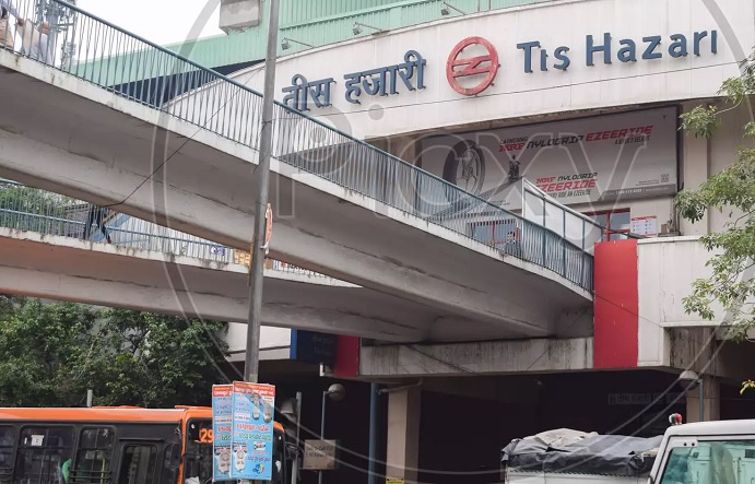 ताकि सनद रहे...24 दिसंबर 2002 को दिल्ली मेट्रो पहली बार शाहदरा से तीस हजारी के बीच चली थी। ताकि सनद रहे...24 दिसंबर 2002 को दिल्ली मेट्रो पहली बार शाहदरा से तीस हजारी के बीच चली थी।