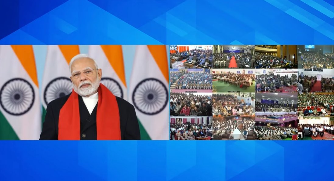 प्रधानमंत्री नरेन्द्र मोदी सोमवार को वीडियो संदेश के माध्यम से संबोधित करते हुए प्रधानमंत्री नरेन्द्र मोदी सोमवार को वीडियो संदेश के माध्यम से संबोधित करते हुए