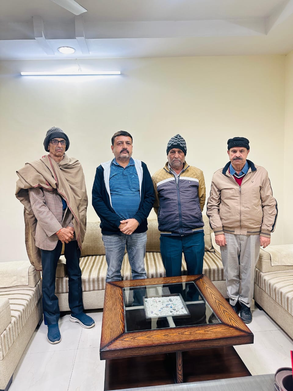 अतिरिक्त मुख्य अभियंता,तत्कालीन सहायक अभियंता,कनिष्ठ अभियंता एवं कॉन्ट्रेक्टर गिरफ्तार अतिरिक्त मुख्य अभियंता,तत्कालीन सहायक अभियंता,कनिष्ठ अभियंता एवं कॉन्ट्रेक्टर गिरफ्तार