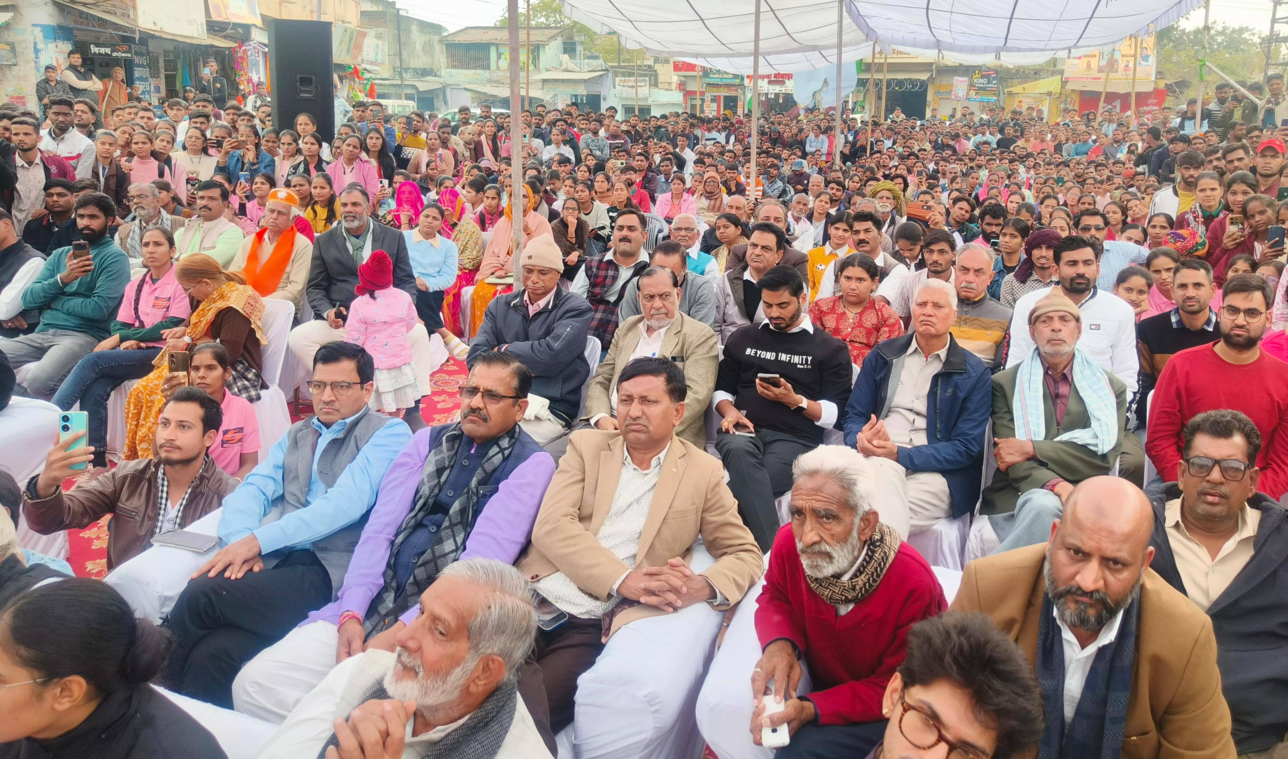 शाहपुरा में शौर्य दिवस पर बारहठ परिवार की आजादी आंदोलन में भूमिका को किया गया याद 4 शाहपुरा में शौर्य दिवस पर बारहठ परिवार की आजादी आंदोलन में भूमिका को किया गया याद 4