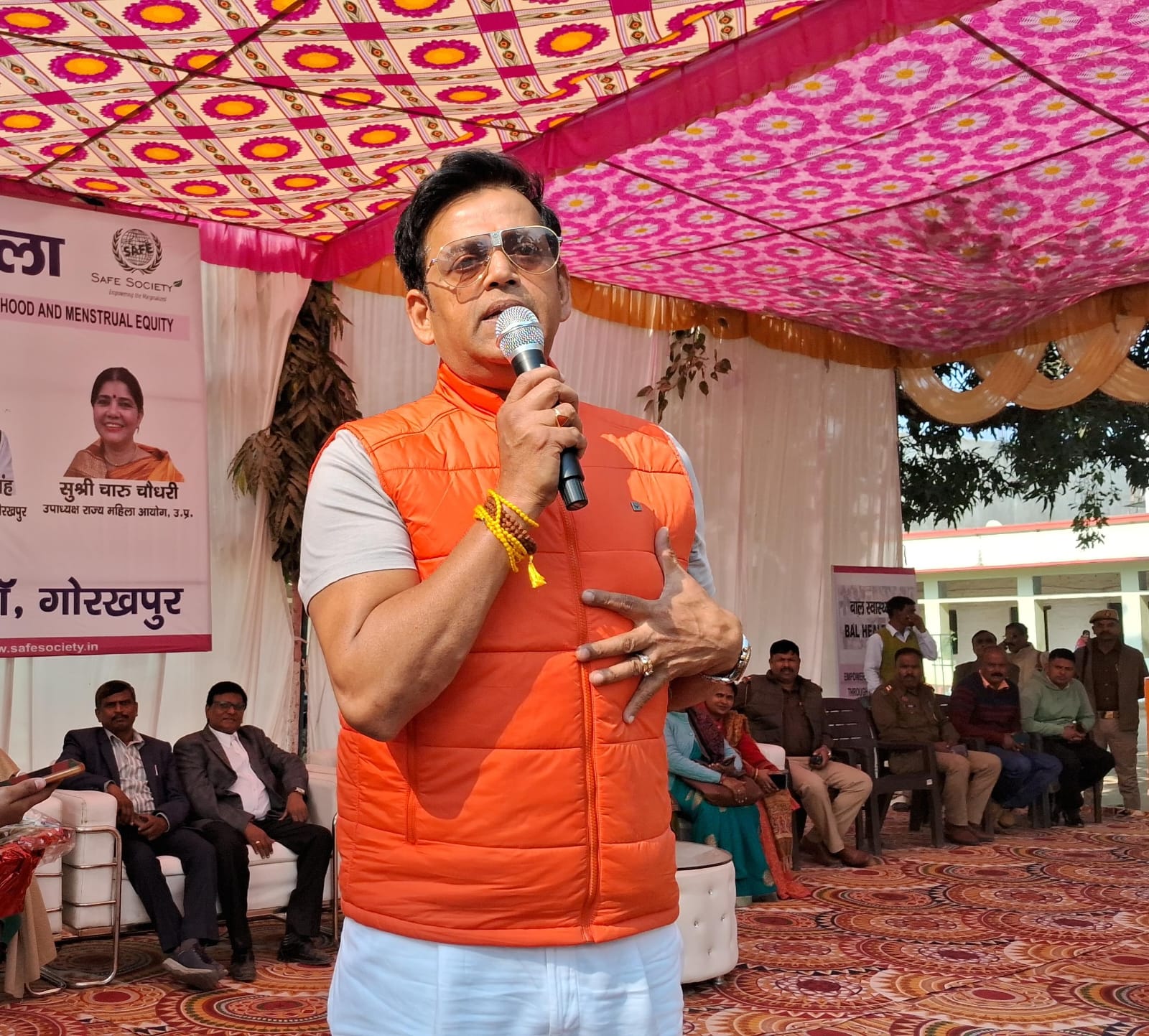चरगांवा में हुए बाल स्वास्थ्य मेले में मनोरंजक कार्यक्रमों के बीच बच्चों को मिला सेहत का वरदान चरगांवा में हुए बाल स्वास्थ्य मेले में मनोरंजक कार्यक्रमों के बीच बच्चों को मिला सेहत का वरदान