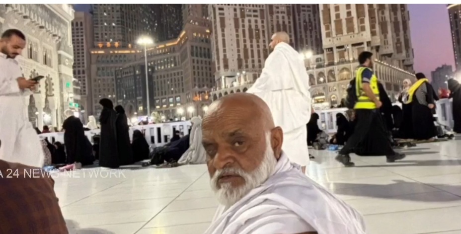 मृतक ताहिर हुसैन की हज के दौरान फोटो मृतक ताहिर हुसैन की हज के दौरान फोटो