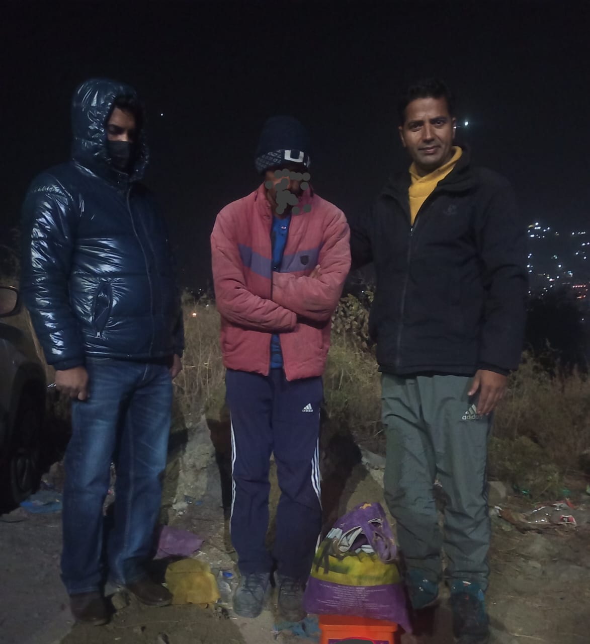 चरस के साथ