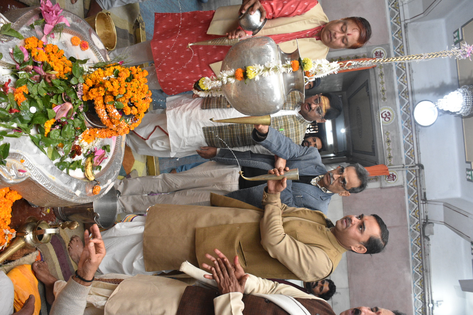 बीएचयू में मालवीय जयंती समारोह पर रुद्राभिषेक:फोटो बच्चा गुप्ता बीएचयू में मालवीय जयंती समारोह पर रुद्राभिषेक:फोटो बच्चा गुप्ता