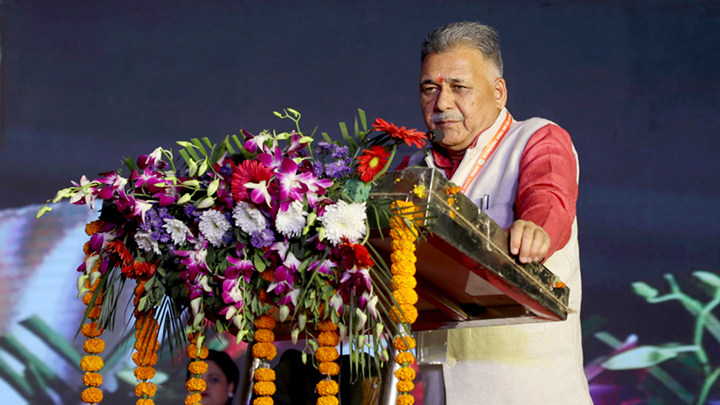 वन मेले को संबोधित करते हुए मंत्री परमार वन मेले को संबोधित करते हुए मंत्री परमार