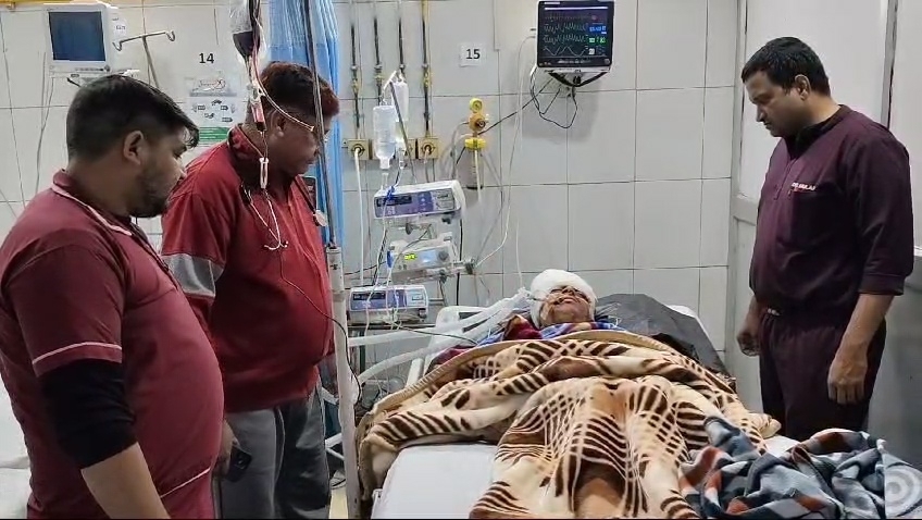 ब्रह्मशक्ति संजीवनी अस्पताल बहादुरगढ़ में उपचाराधीन राहुल। ब्रह्मशक्ति संजीवनी अस्पताल बहादुरगढ़ में उपचाराधीन राहुल।