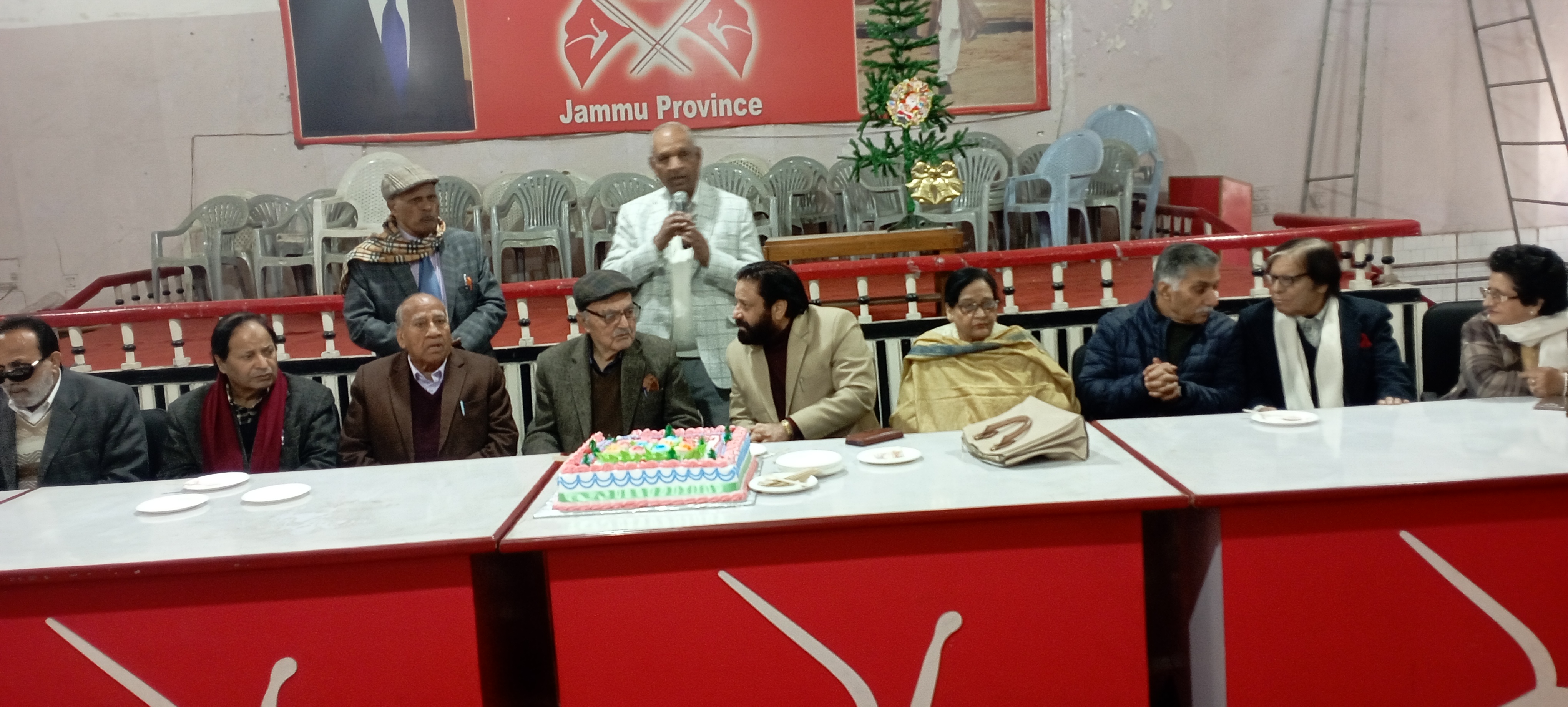 जेकेएनसी ने जम्मू के शेर-ए-कश्मीर भवन में एकता और सद्भाव के साथ क्रिसमस मनाया जेकेएनसी ने जम्मू के शेर-ए-कश्मीर भवन में एकता और सद्भाव के साथ क्रिसमस मनाया