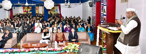 प्रौद्योगिकी, ज्ञान और नवाचारों से युवा ’विकसित भारत’ की ओर आगे बढें:राज्यपाल प्रौद्योगिकी, ज्ञान और नवाचारों से युवा ’विकसित भारत’ की ओर आगे बढें:राज्यपाल