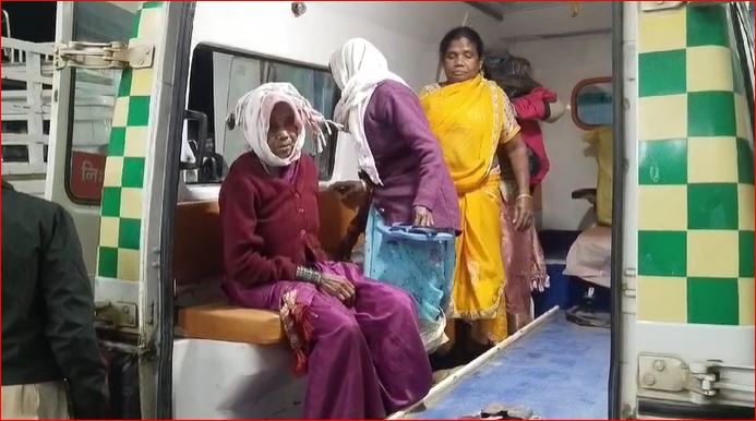 घायलों को इलाज के लिए जिला अस्पताल भेजा गया घायलों को इलाज के लिए जिला अस्पताल भेजा गया