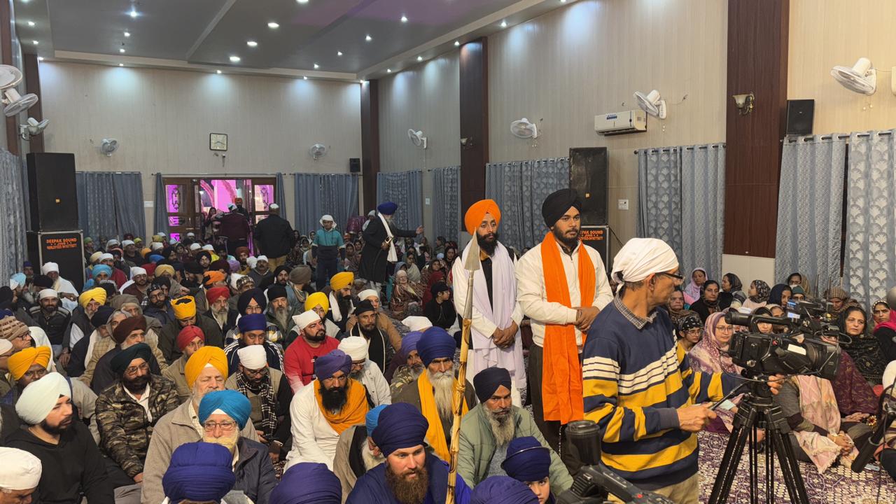 सफर-ए-शहादत समागम में उपस्थित संगत। सफर-ए-शहादत समागम में उपस्थित संगत।