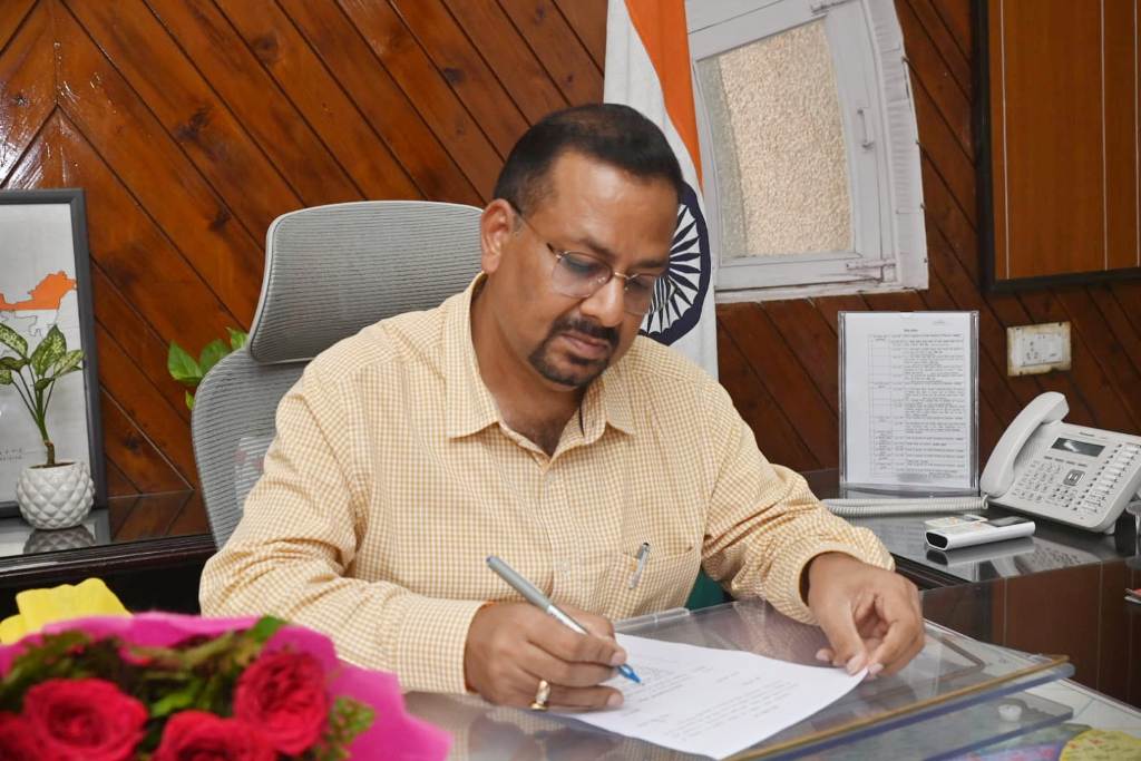जिलाधिकारी हरिद्वार जिलाधिकारी हरिद्वार