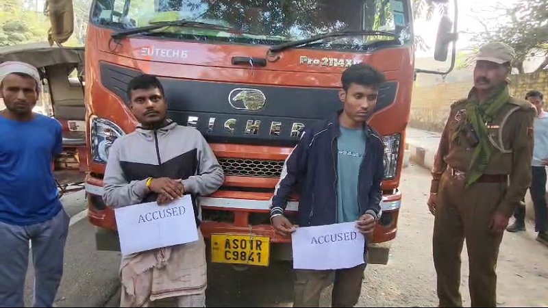 गुवाहाटी के खानापाड़ा इलाके में ट्रक समेत गिरफ्तार दो ड्रग्स तस्कर