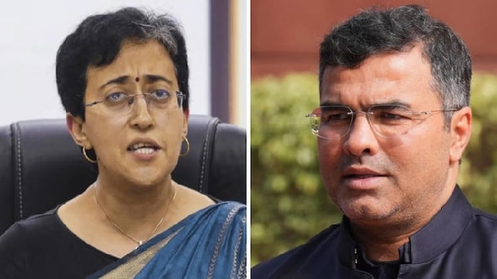 दिल्ली की मुख्यमंत्री आतिशी और पूर्व सांसद एवं भाजपा नेता प्रवेश वर्मा दिल्ली की मुख्यमंत्री आतिशी और पूर्व सांसद एवं भाजपा नेता प्रवेश वर्मा