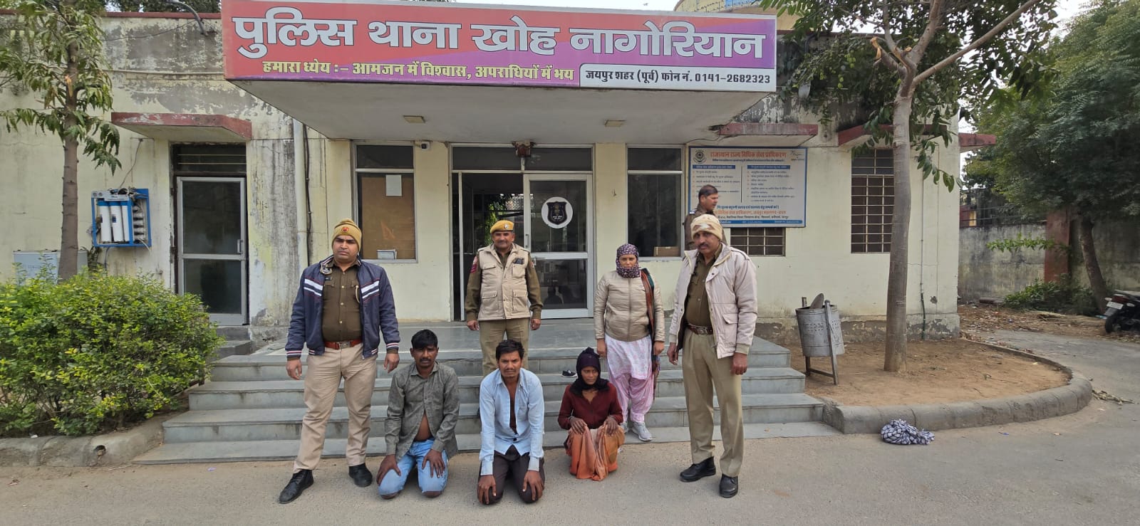 लूटपाट करने वाली एक गुजराती गैंग का भंडाफोड़ लूटपाट करने वाली एक गुजराती गैंग का भंडाफोड़