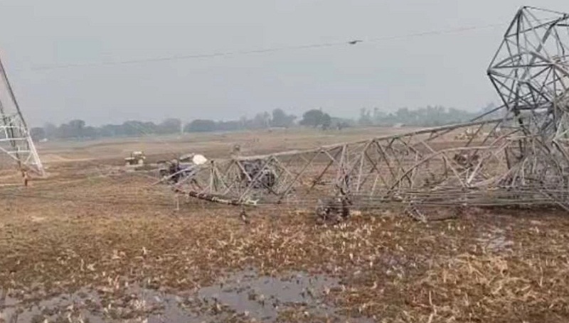 सीधी जिले में बिजली का टावर हादसे की तस्वीर सीधी जिले में बिजली का टावर हादसे की तस्वीर