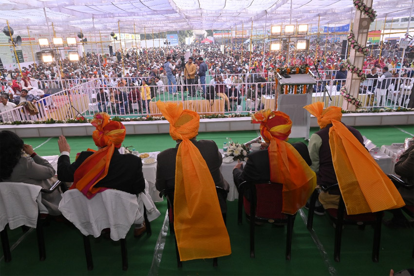 26 Snp-2 सोनीपत: सहकारिता, कारागार, विरासत व पर्यटन मंत्री डॉ. अरविंद शर्मा व कार्यक्रम में उपस्थित सहकारी समितियों के सदस्य 26 Snp-2 सोनीपत: सहकारिता, कारागार, विरासत व पर्यटन मंत्री डॉ. अरविंद शर्मा व कार्यक्रम में उपस्थित सहकारी समितियों के सदस्य