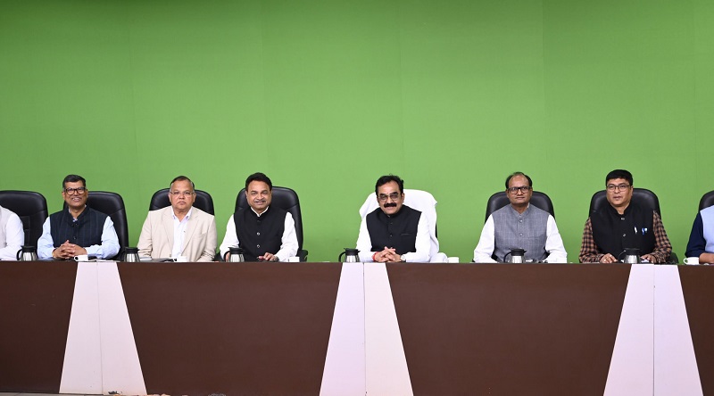 दोनों प्रदेशों के निर्माण विभाग के अधिकारियों ने नवीन तकनीकों पर विस्तार से की चर्चा दोनों प्रदेशों के निर्माण विभाग के अधिकारियों ने नवीन तकनीकों पर विस्तार से की चर्चा