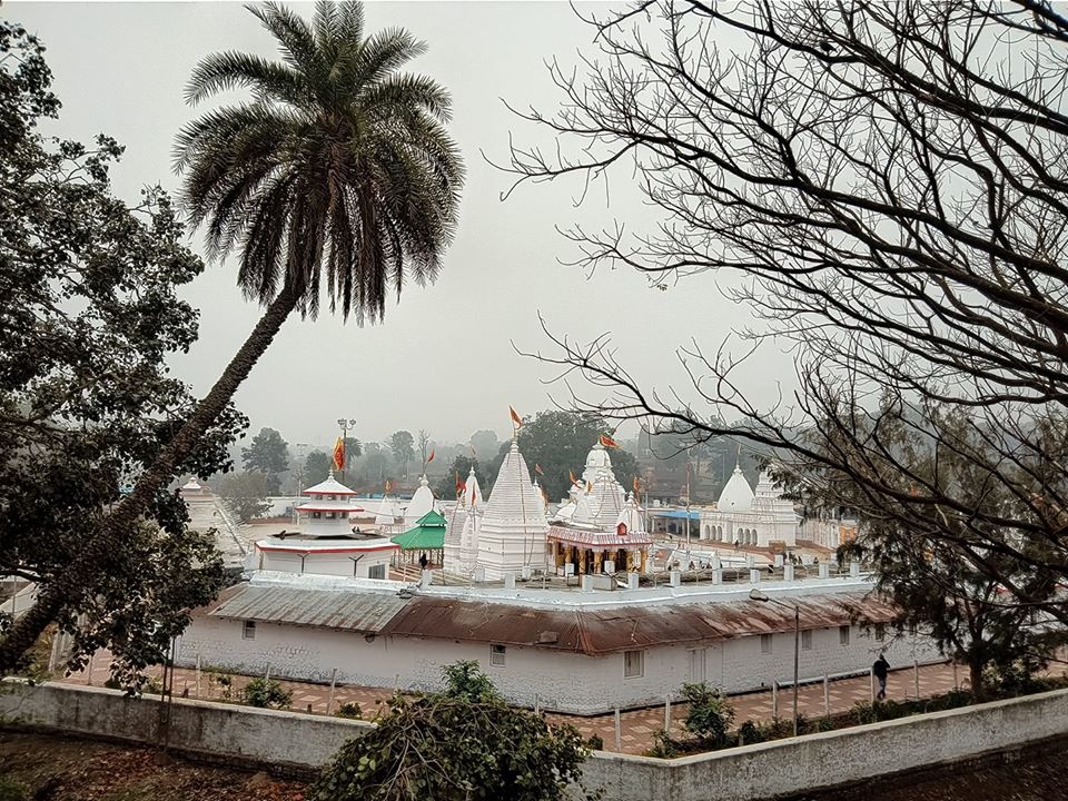 नर्मदा मंदिर का विहंगम दृश्य नर्मदा मंदिर का विहंगम दृश्य