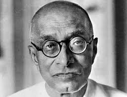 चक्रवर्ती राजगोपालाचारी, सुप्रसिद्ध राजनीतिज्ञ (फाइल फोटो) चक्रवर्ती राजगोपालाचारी, सुप्रसिद्ध राजनीतिज्ञ (फाइल फोटो)