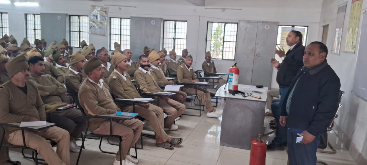 चेतन चौहान मंडलीय प्रशिक्षण केंद्र में मंडल के 150 होमगार्ड्सों का नागरिक सुरक्षा प्रशिक्षण प्रारंभ चेतन चौहान मंडलीय प्रशिक्षण केंद्र में मंडल के 150 होमगार्ड्सों का नागरिक सुरक्षा प्रशिक्षण प्रारंभ