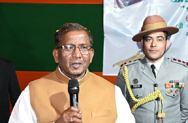 असम के राज्यपाल लक्ष्मण प्रसाद आचार्या का फाइल फोटो असम के राज्यपाल लक्ष्मण प्रसाद आचार्या का फाइल फोटो