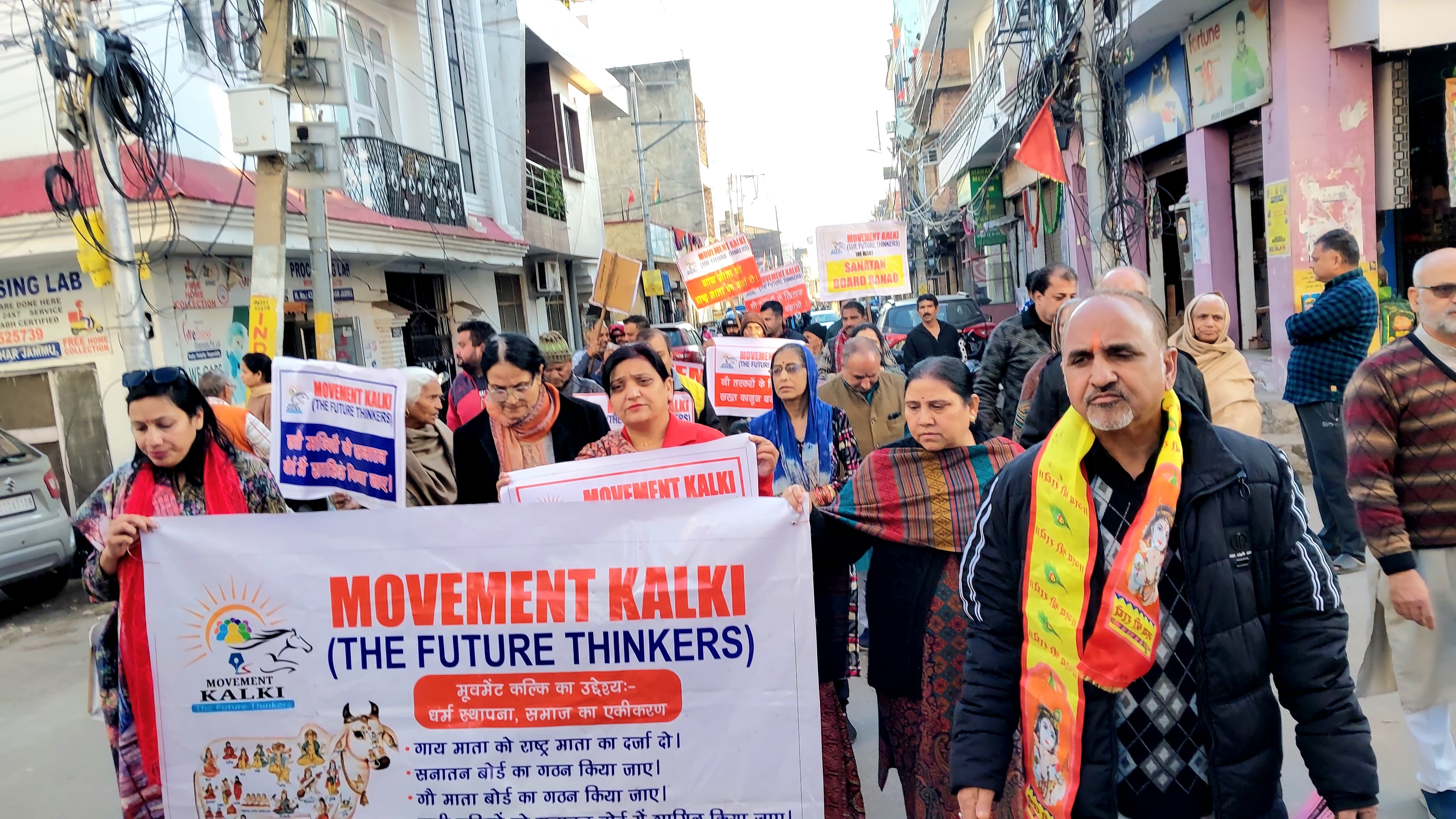 गाय माता को राष्ट्र माता का दर्जा दिलाने के लिए राजपूत करणी सेना का समर्थन, आंदोलन को देशव्यापी विस्तार की योजना गाय माता को राष्ट्र माता का दर्जा दिलाने के लिए राजपूत करणी सेना का समर्थन, आंदोलन को देशव्यापी विस्तार की योजना