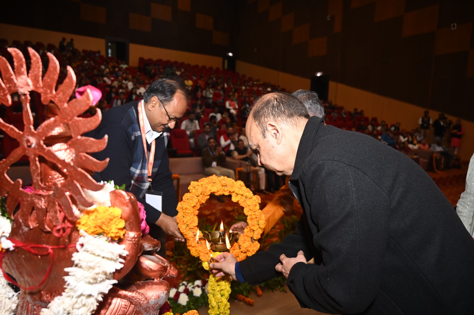 वाय टी एफ का दूसरा दिन वाय टी एफ का दूसरा दिन