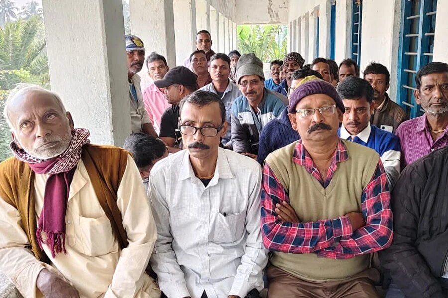 नंदीग्राम में 50 भाजपा नेता कार्यकर्ता तृणमूल में शामिल नंदीग्राम में 50 भाजपा नेता कार्यकर्ता तृणमूल में शामिल