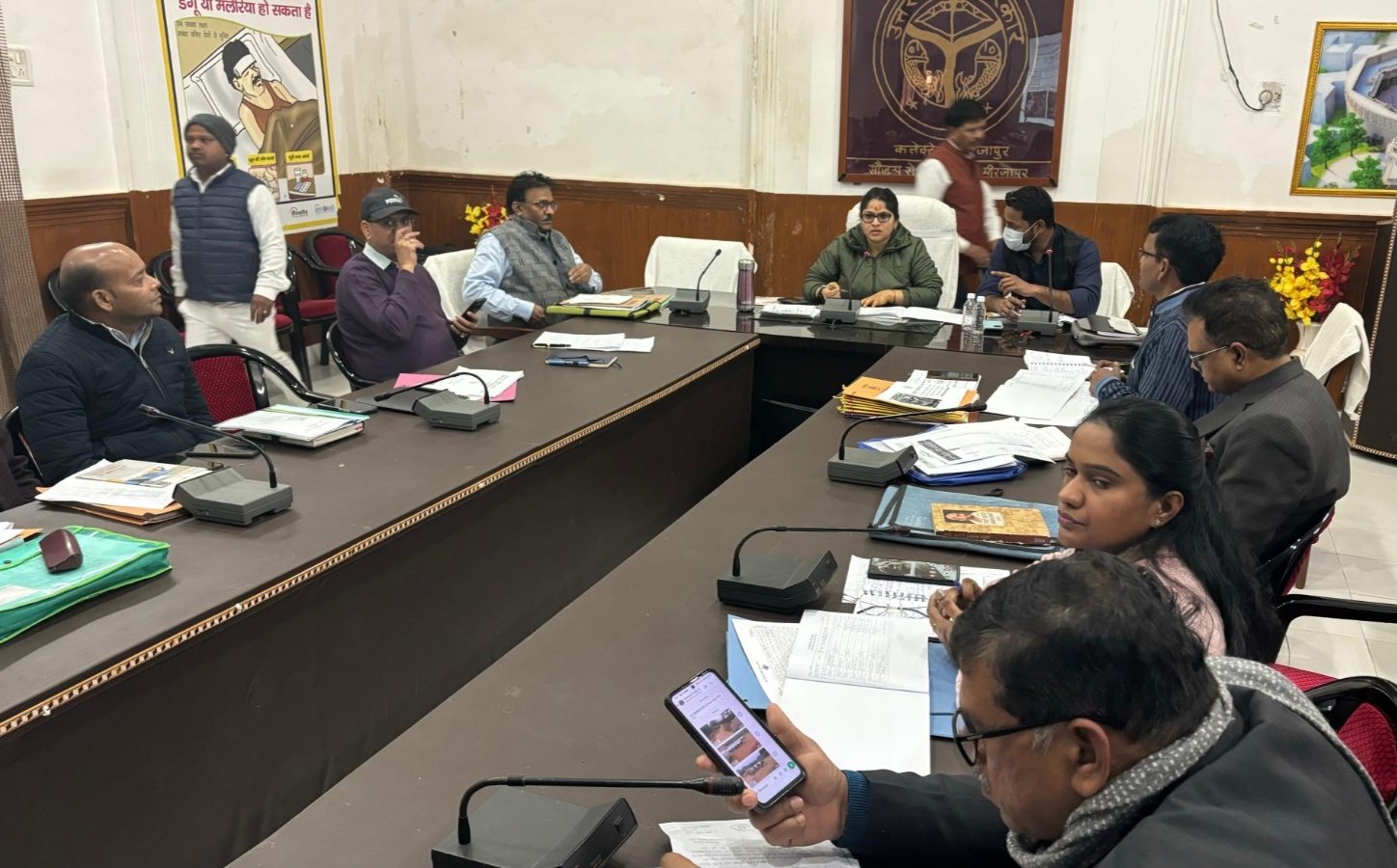 विकास कार्यों की बिंदुवार समीक्षा करती जिलाधिकारी प्रियंका निरंजन। विकास कार्यों की बिंदुवार समीक्षा करती जिलाधिकारी प्रियंका निरंजन।