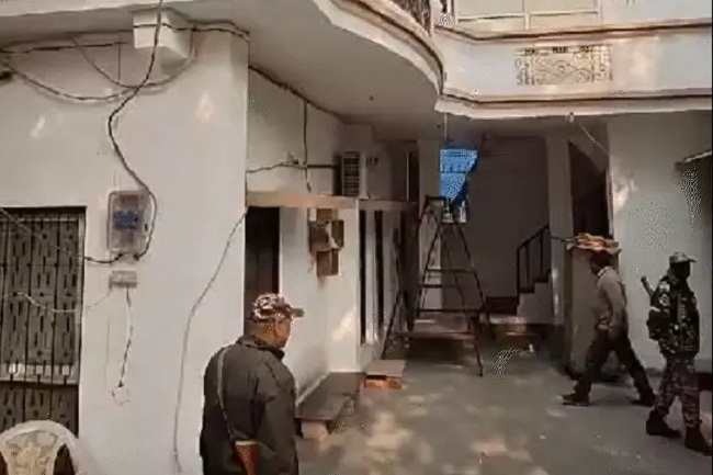 सौरभ शर्मा के ग्वालियर स्थित घर पर ईडी का छापा सौरभ शर्मा के ग्वालियर स्थित घर पर ईडी का छापा