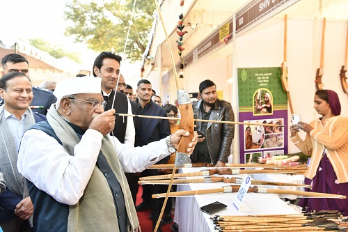 राज्यपाल बागडे ने कहा महिला स्वयं सहायता समूह राष्ट्र के आर्थिक विकास का प्रमुख आधार राज्यपाल बागडे ने कहा महिला स्वयं सहायता समूह राष्ट्र के आर्थिक विकास का प्रमुख आधार