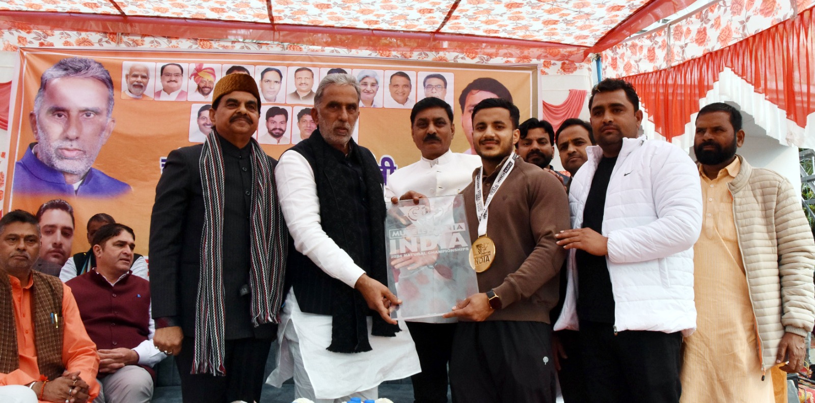 केंद्रीय मंत्री कृष्णपाल गुर्जर का चांदहाट गांव में किया नागरिक अभिनंदन