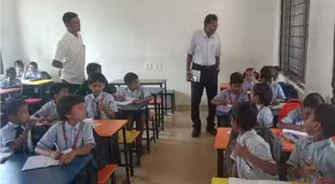 डीईओ एलएल धनेलिया डीईओ एलएल धनेलिया